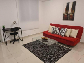 Lovely 1bedroom, huge living, 2 baths with pool